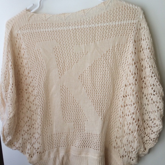 Cream knit top - Picture 2 of 5